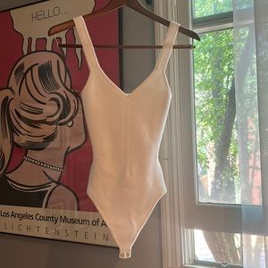 Abercrombie White Elevated Knit V-Neck Bodysuit, Sz S
